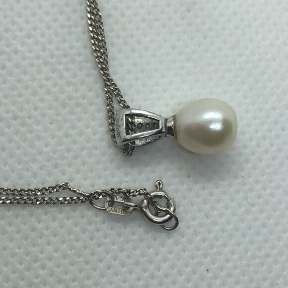 💛 925 Fresh Water Pearl & CZ Necklace - Picture 5 of 5